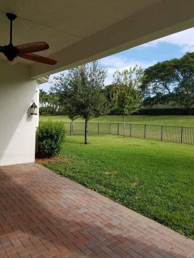 2106 Belcara Court, Royal Palm Beach, FL 33411 Photo