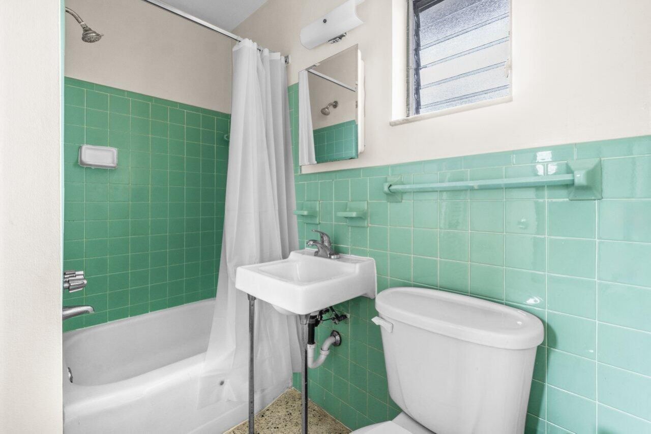 751 Hummingbird Way, Unit 6, North Palm Beach, FL 33408 Photo