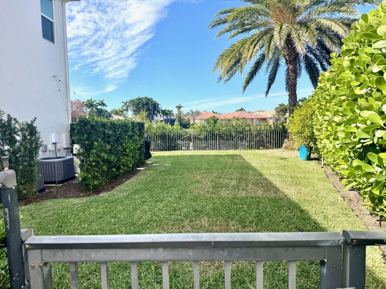 107 Via Escobar Place, Palm Beach Gardens, FL 33418 Photo