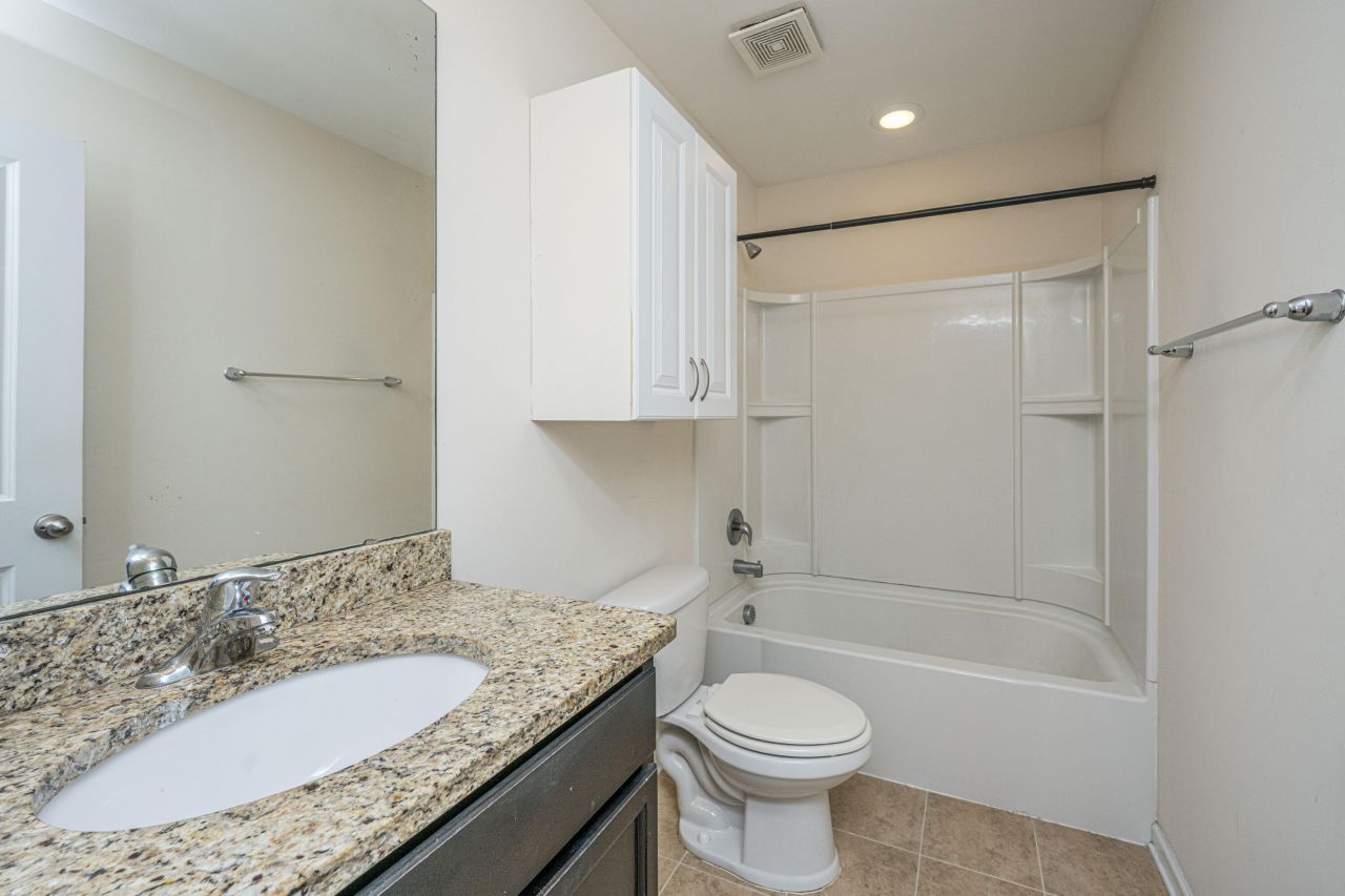 1076 Lexi Court Photo 21