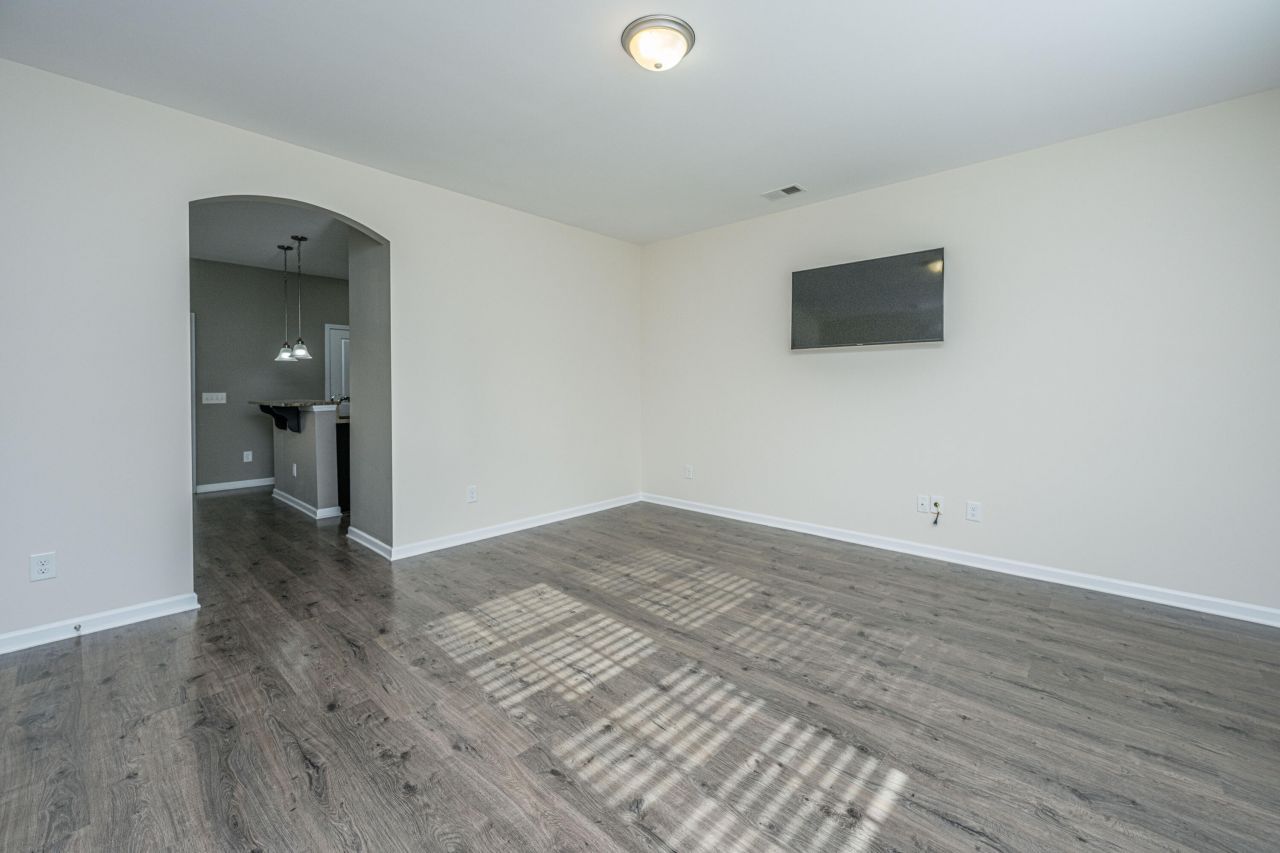 1076 Lexi Court Photo 5