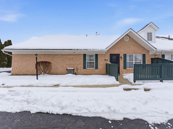 1001 Kingsbury Court, Newark, OH 43055