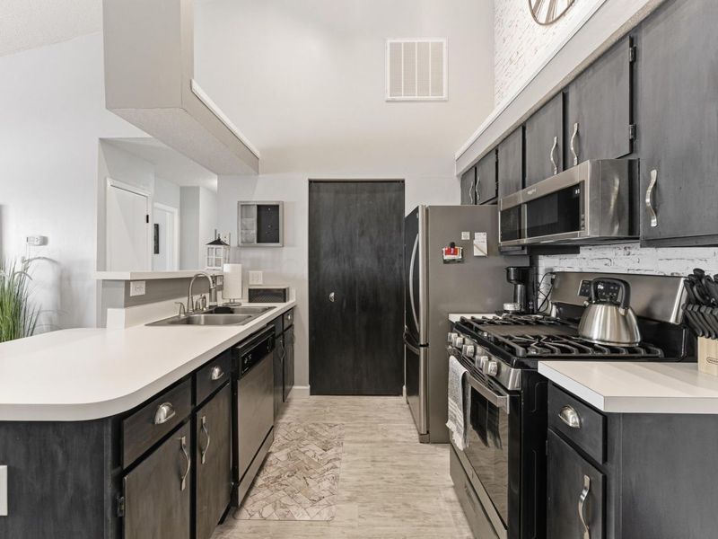 1001 Kingsbury Court, Newark, OH 43055 Photo 9