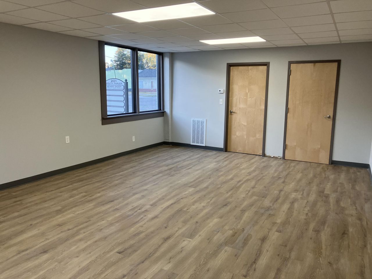 201 S Parler Avenue Photo 6