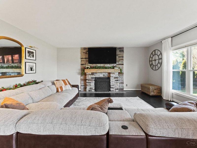 397 Huntington Drive, Loveland, OH 45140 Photo 18