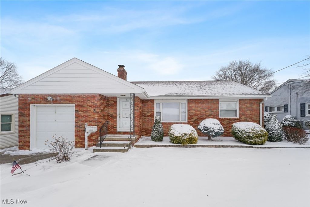 591 Breetz Drive, Campbell, OH 44505 Main Photo