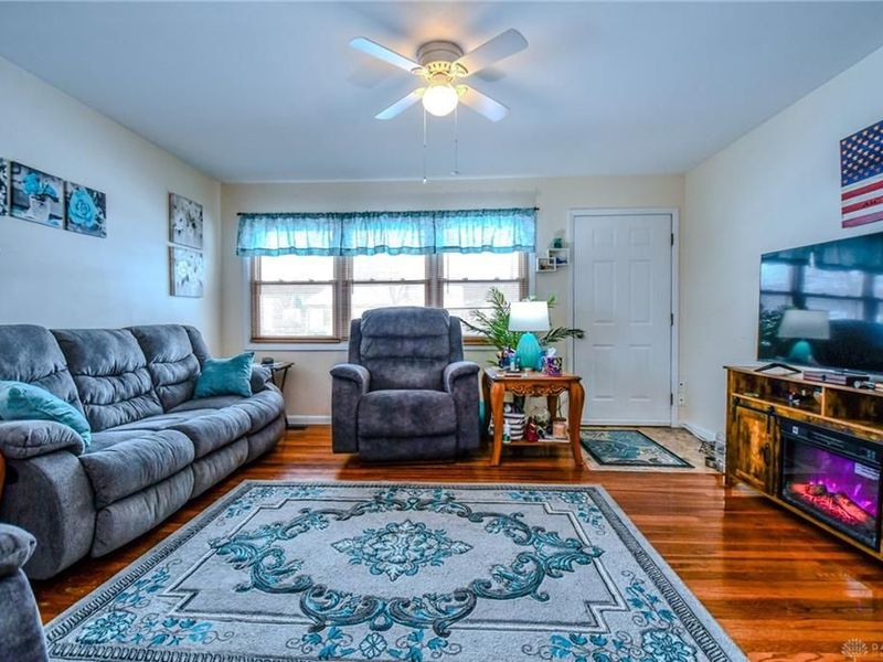 1585 Larchwood Drive, Dayton, OH 45432 Photo 6