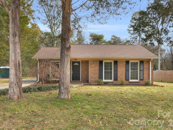 9715 Starwood Drive, Charlotte, NC 28215