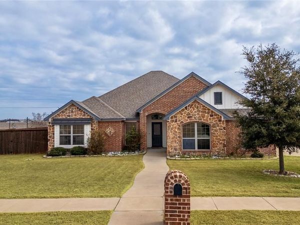 110 S Meadow Drive, Ferris, TX 75125