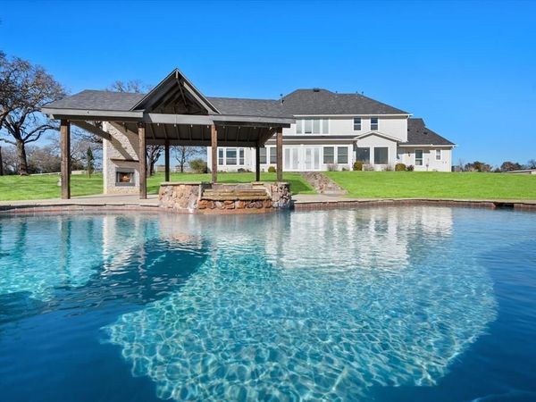 6056 Bennett Lawson Road, Mansfield, TX 76063