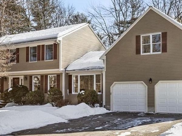 68 Sanborn Lane, Reading, MA 01867
