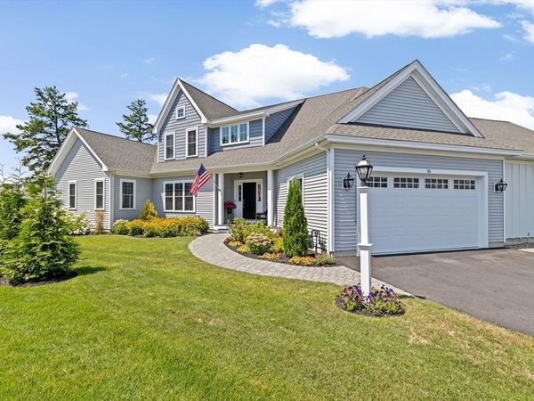 14 Meadowbrook Dr, Plymouth, MA 02360
