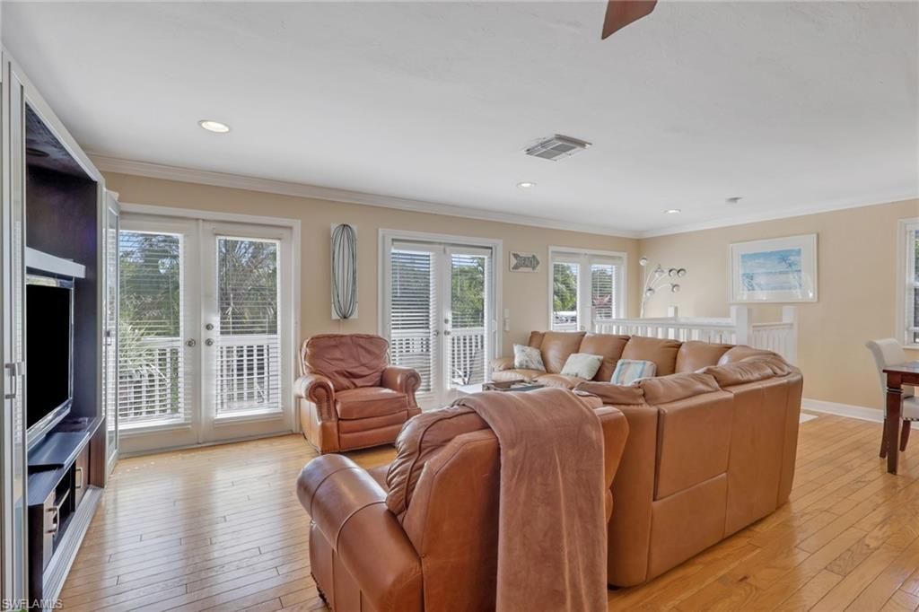 1292 Grand Canal Dr, Naples, FL 34110 Photo
