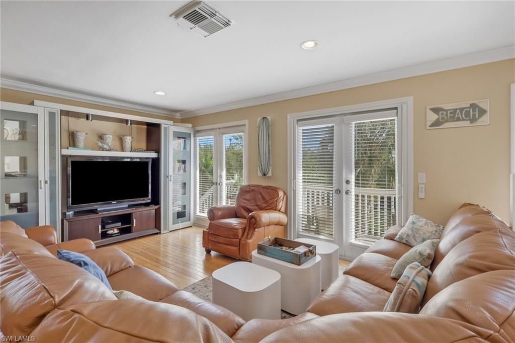 1292 Grand Canal Dr, Naples, FL 34110 Photo