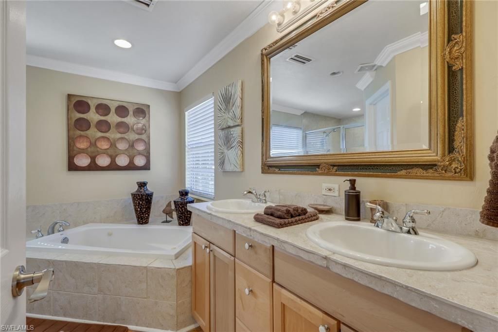 1292 Grand Canal Dr, Naples, FL 34110 Photo
