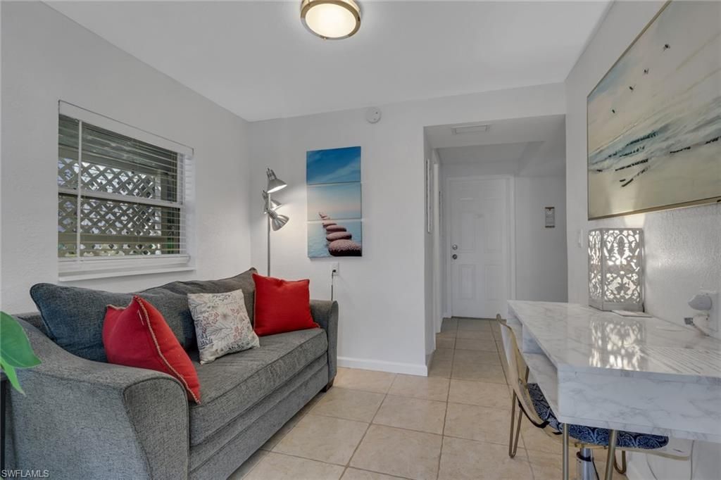1292 Grand Canal Dr, Naples, FL 34110 Photo