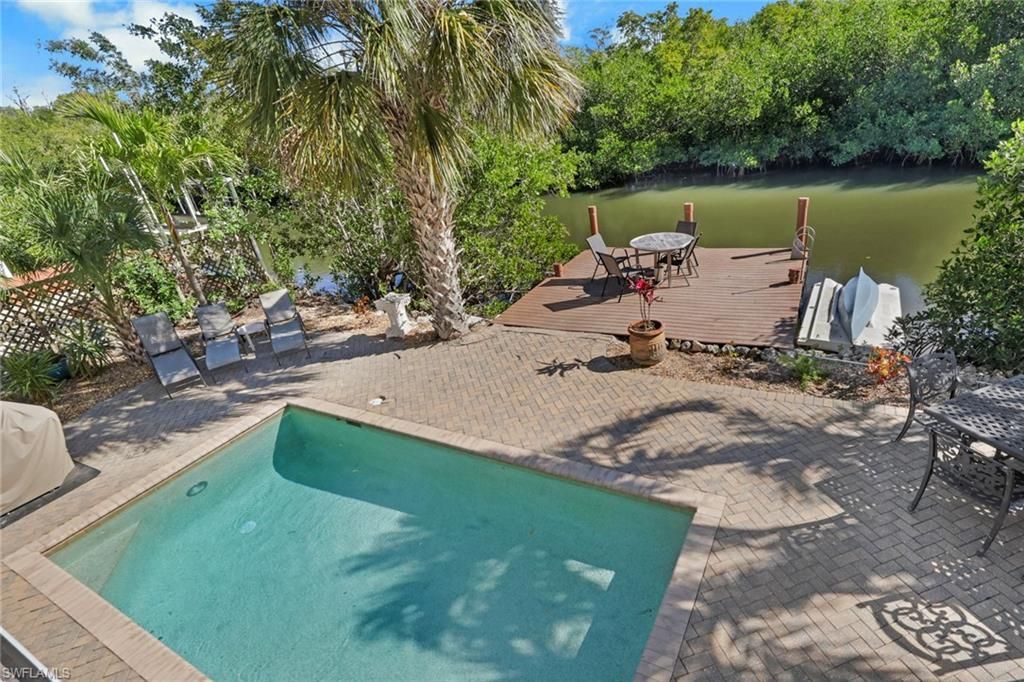 1292 Grand Canal Dr, Naples, FL 34110 Photo