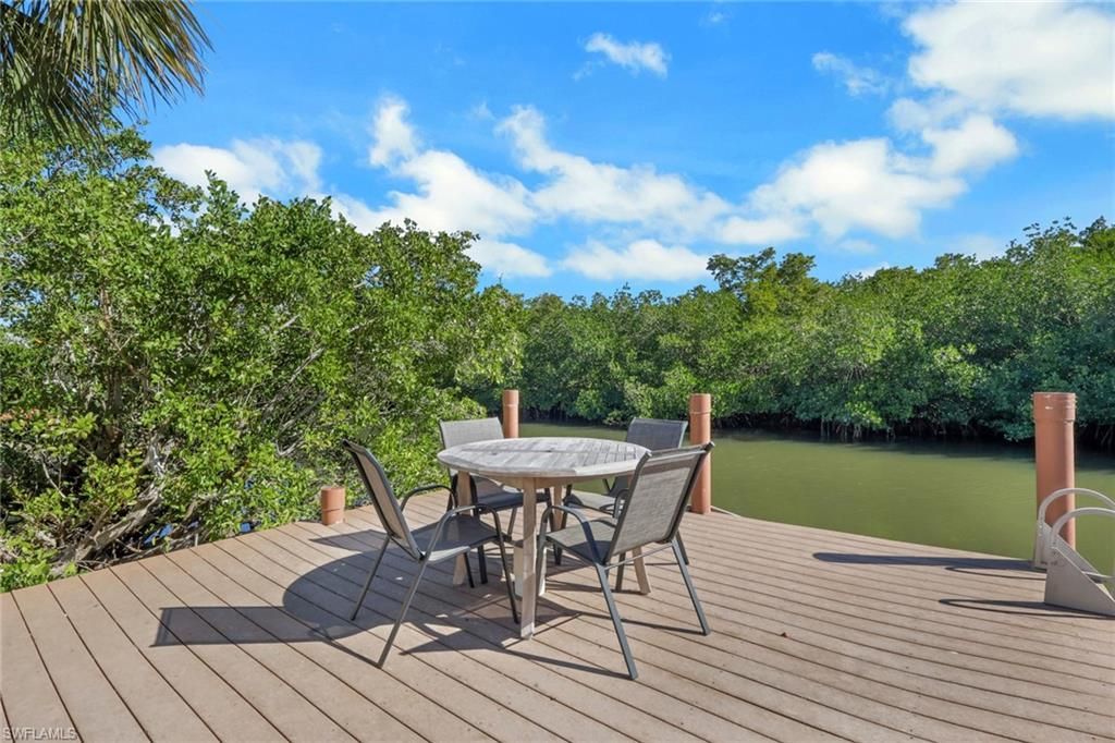 1292 Grand Canal Dr, Naples, FL 34110 Photo