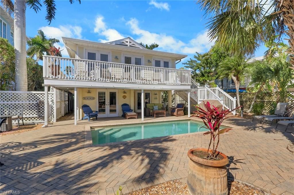 1292 Grand Canal Dr, Naples, FL 34110 Photo