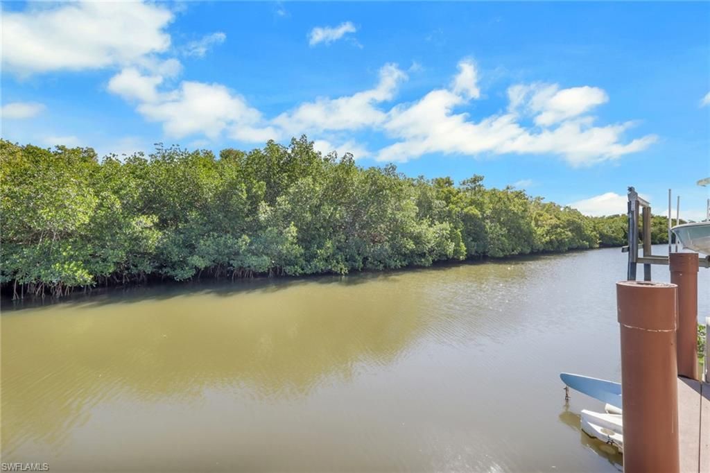 1292 Grand Canal Dr, Naples, FL 34110 Photo