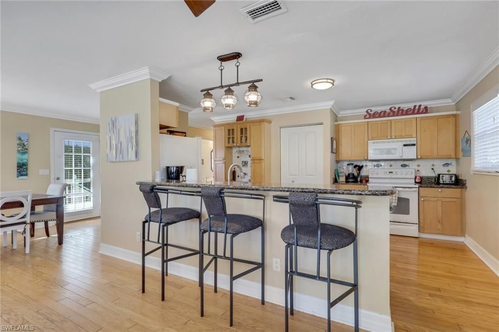 1292 Grand Canal Dr, Naples, FL 34110 Photo