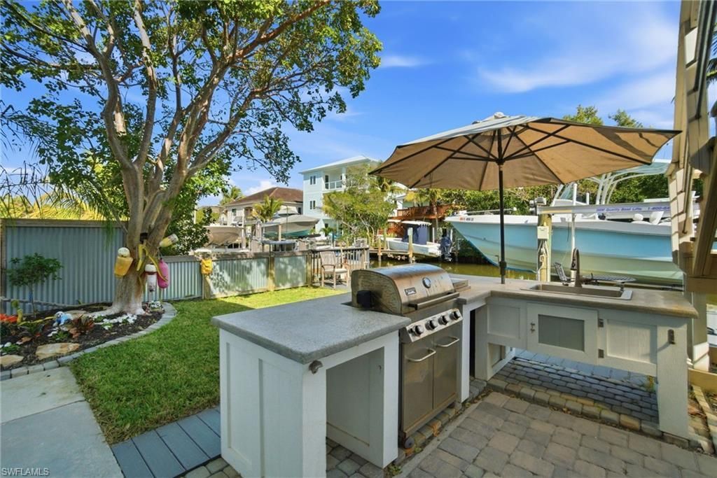 1286 Venetian Way, Naples, FL 34110 Photo