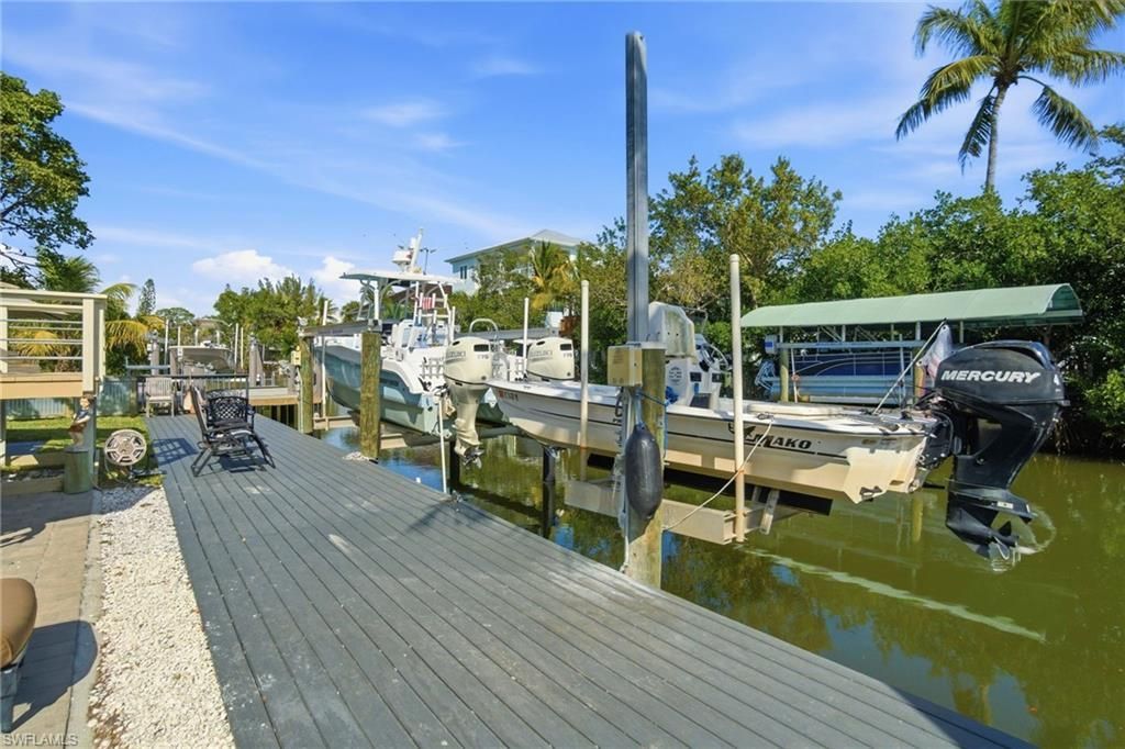 1286 Venetian Way, Naples, FL 34110 Photo