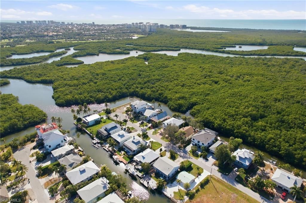 1286 Venetian Way, Naples, FL 34110 Photo