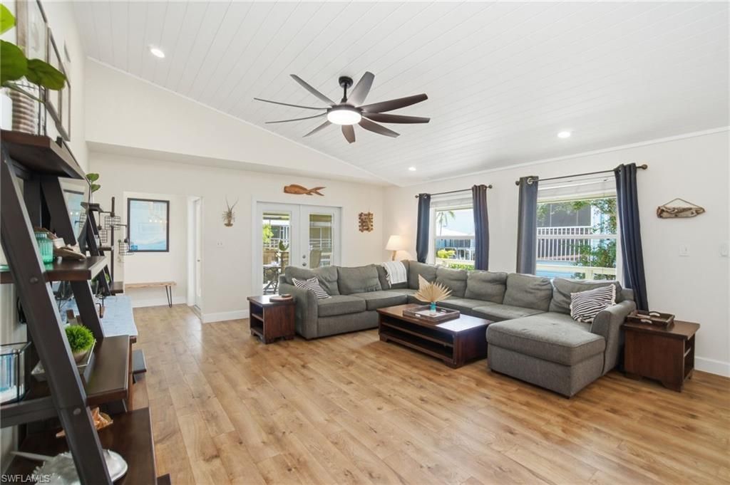1286 Venetian Way, Naples, FL 34110 Photo