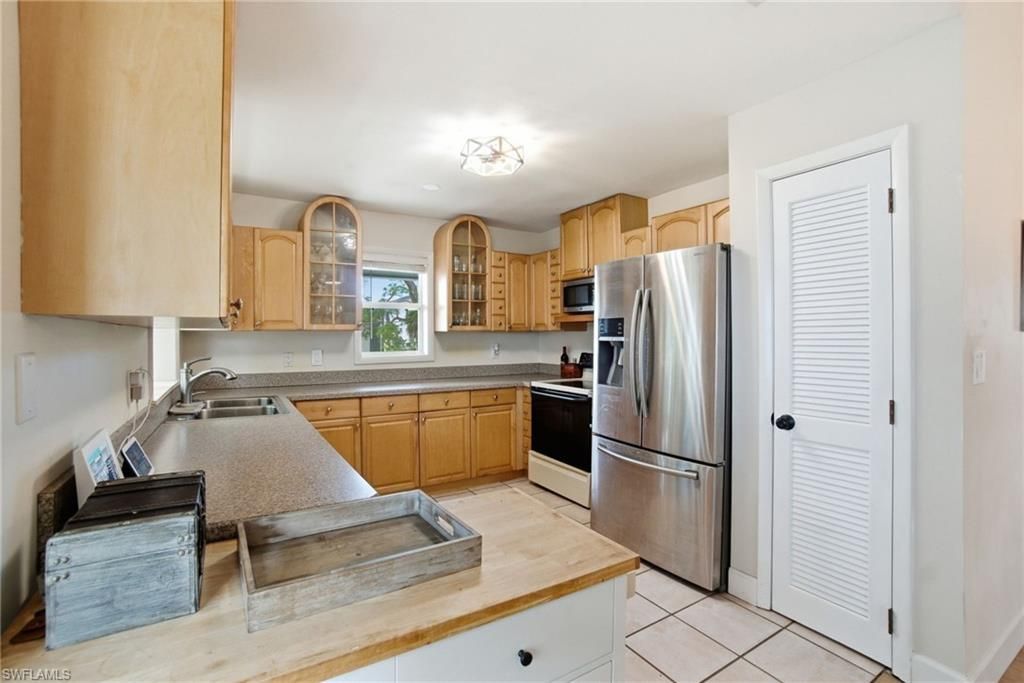 1286 Venetian Way, Naples, FL 34110 Photo