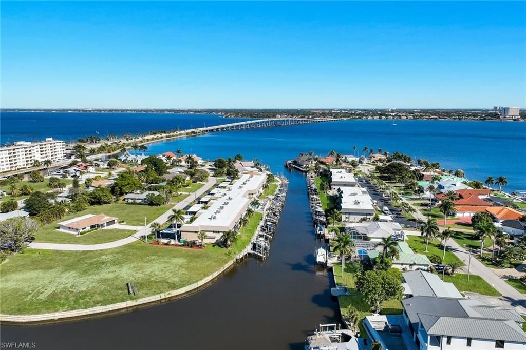 1706 Bikini Ct, Unit 202, Cape Coral, FL 33904 Photo
