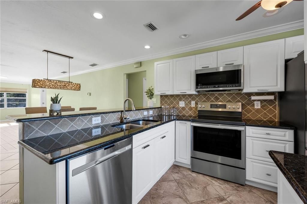 1706 Bikini Ct, Unit 202, Cape Coral, FL 33904 Photo