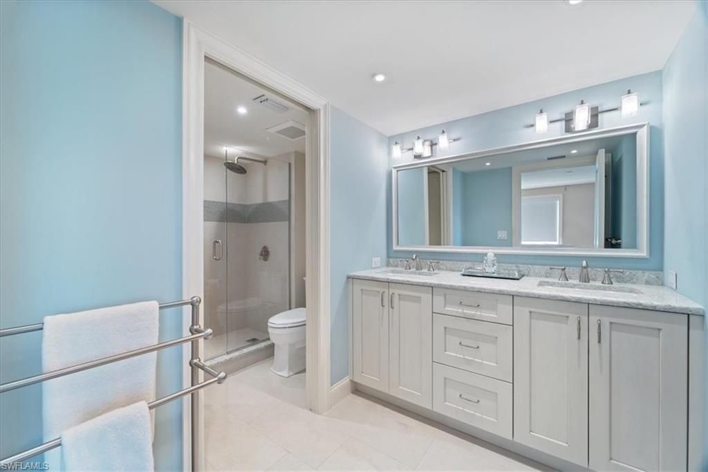 250 Park Shore Dr , Unit 701, Naples, FL 34103 Photo