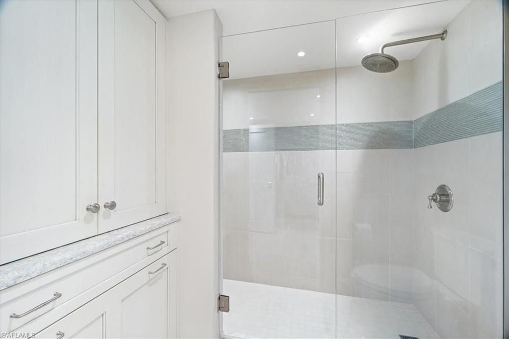 250 Park Shore Dr , Unit 701, Naples, FL 34103 Photo