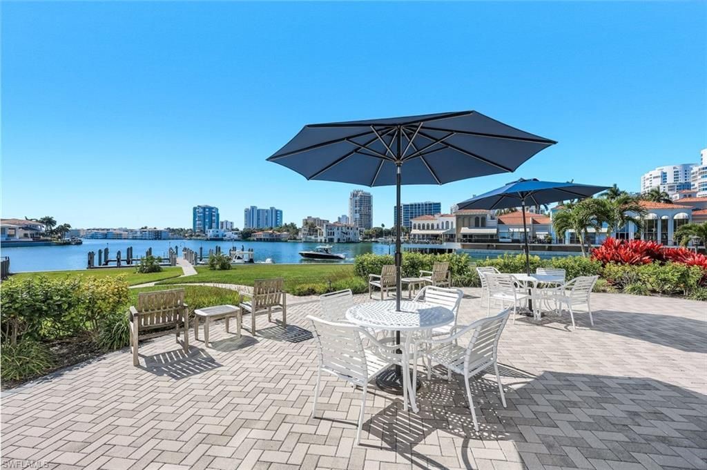 250 Park Shore Dr , Unit 701, Naples, FL 34103 Photo