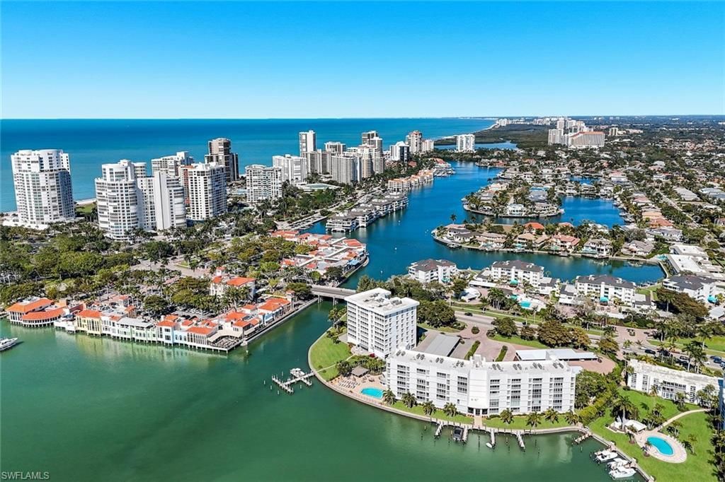 250 Park Shore Dr , Unit 701, Naples, FL 34103 Photo