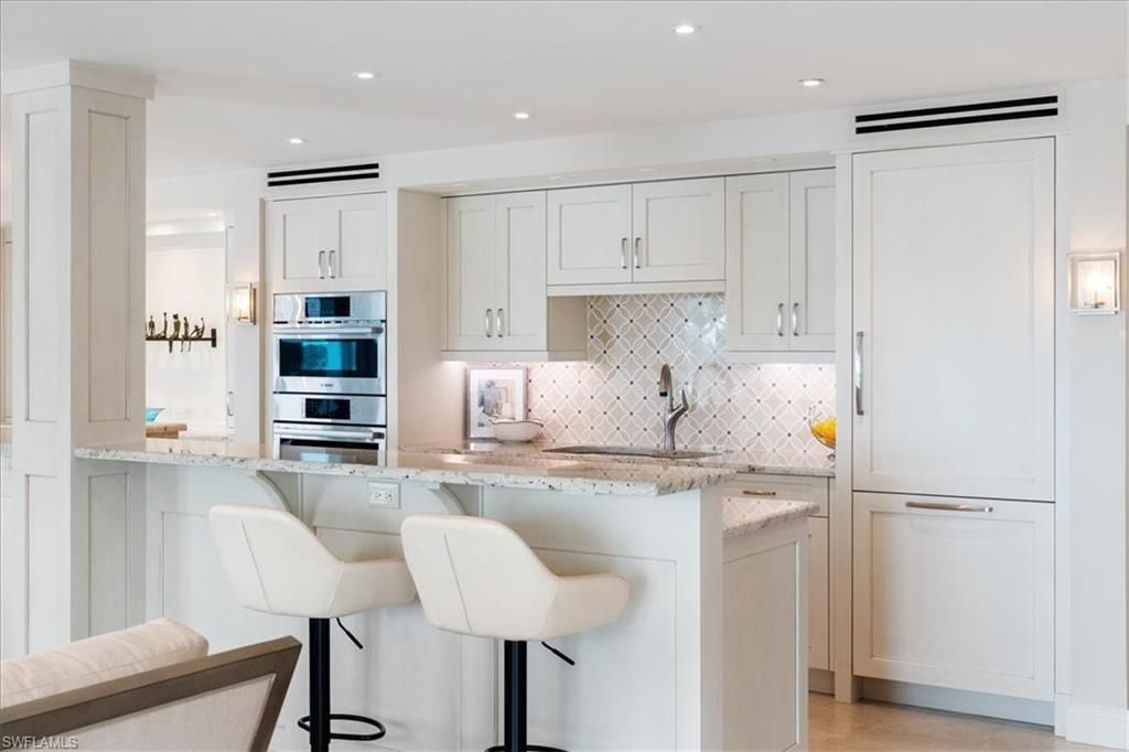 250 Park Shore Dr , Unit 701, Naples, FL 34103 Photo