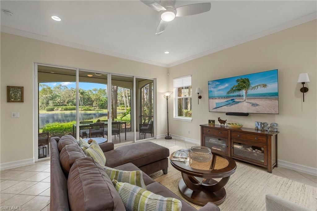 2621 Estrella Ct, Unit 1601, Naples, FL 34109 Photo