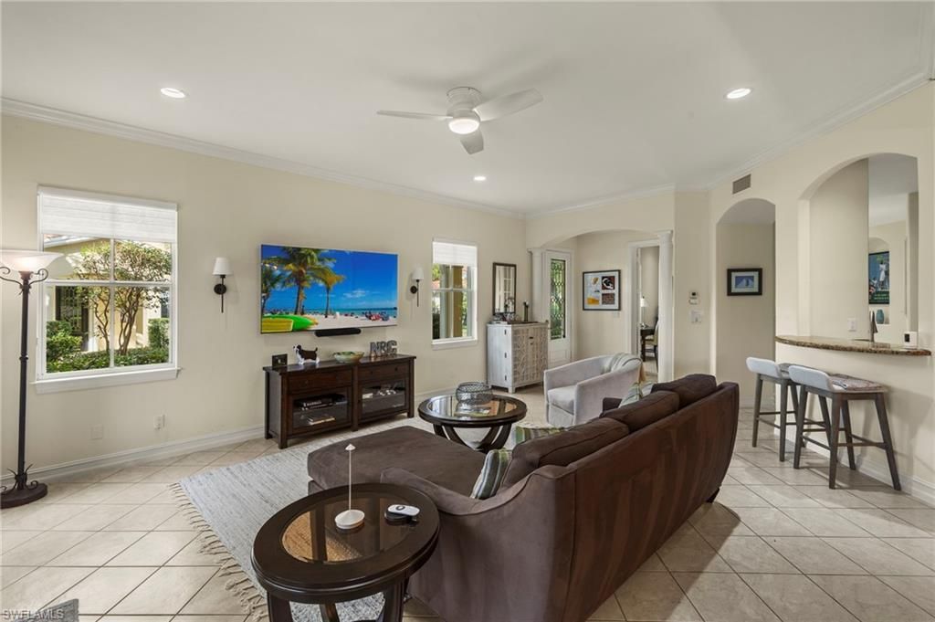 2621 Estrella Ct, Unit 1601, Naples, FL 34109 Photo