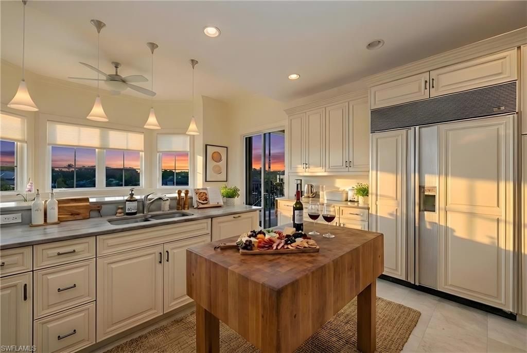 1400 Gulf Shore Blvd N, Unit 312, Naples, FL 34102 Photo