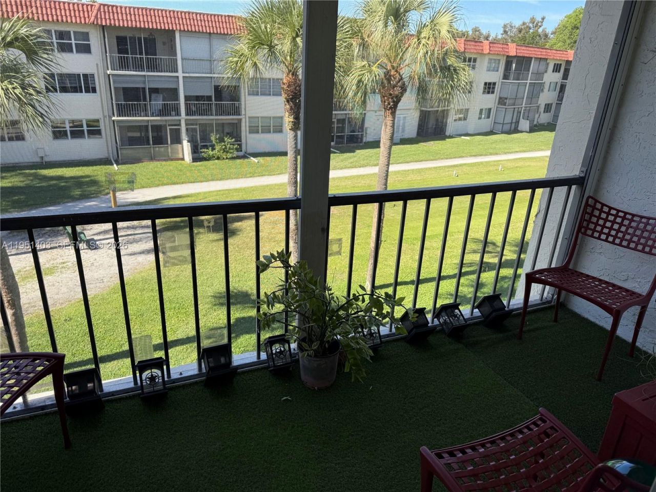 8911 S Hollybrook Blvd, Unit 305, Pembroke Pines, FL 33025 Photo