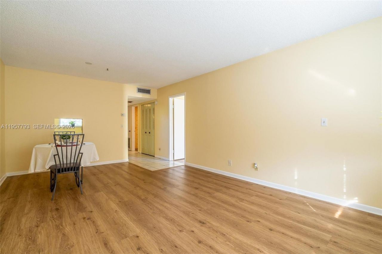 200 Ashbury Rd, Unit 205, Hollywood, FL 33024 Photo