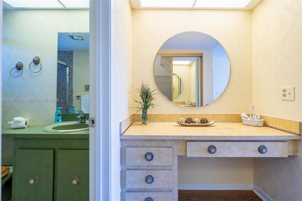 200 Ashbury Rd, Unit 205, Hollywood, FL 33024 Photo