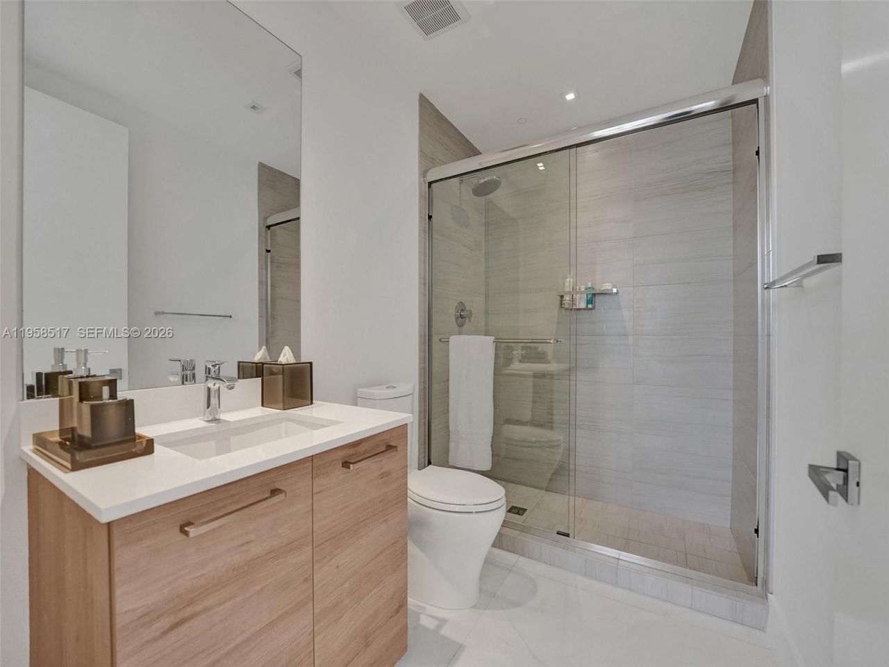5500 Island Estates Dr, Unit 802, Aventura, FL 33160 Photo