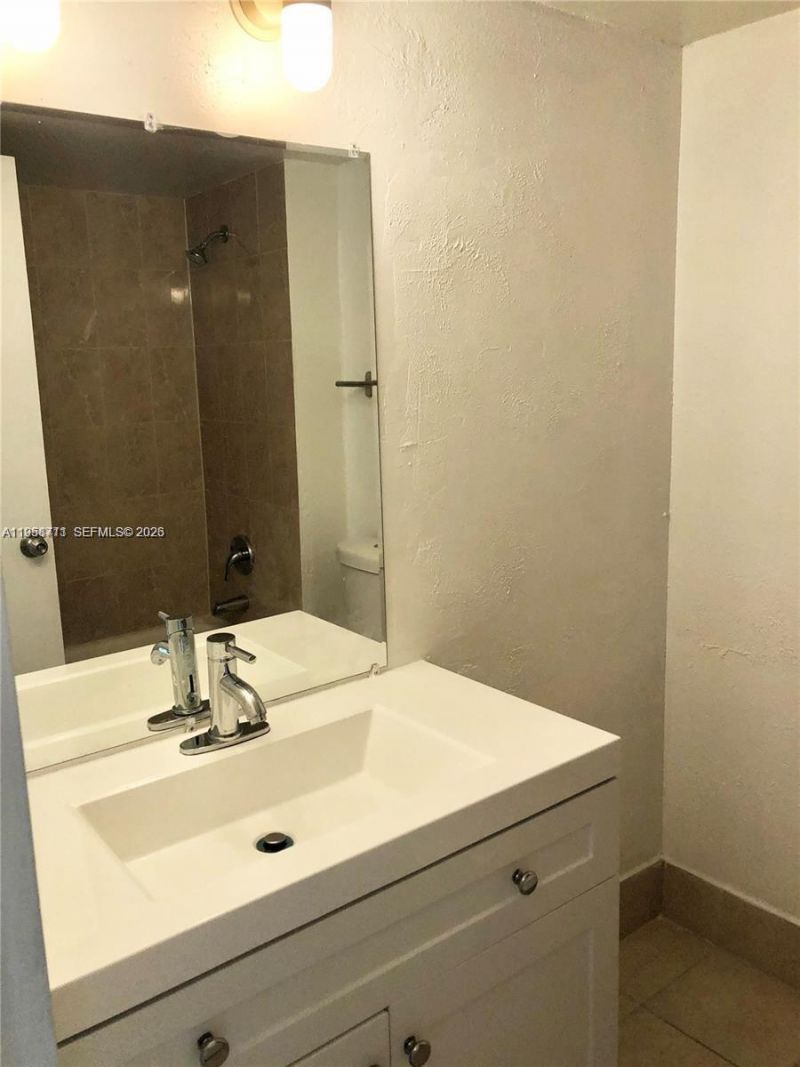 Please Call For Address, Unit 2G, Doral, FL 33166 Photo