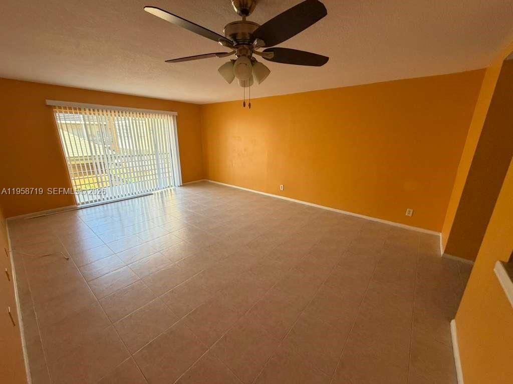 4848 NW 24th Ct, Unit 232, Lauderdale Lakes, FL 33313 Photo