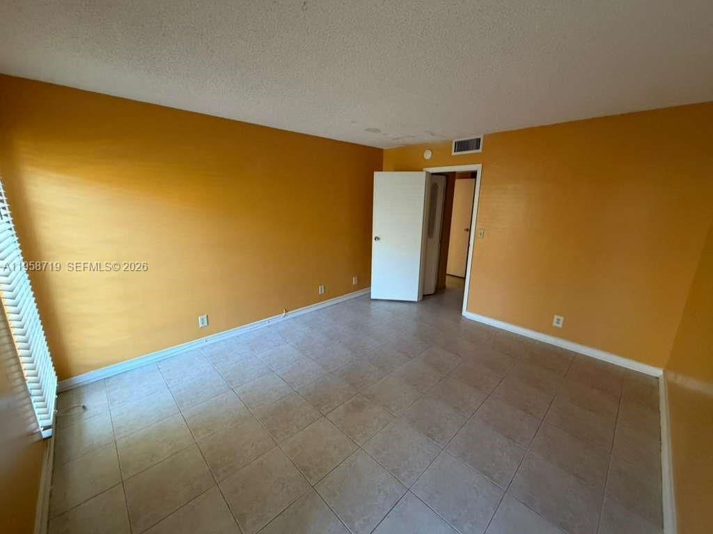 4848 NW 24th Ct, Unit 232, Lauderdale Lakes, FL 33313 Photo