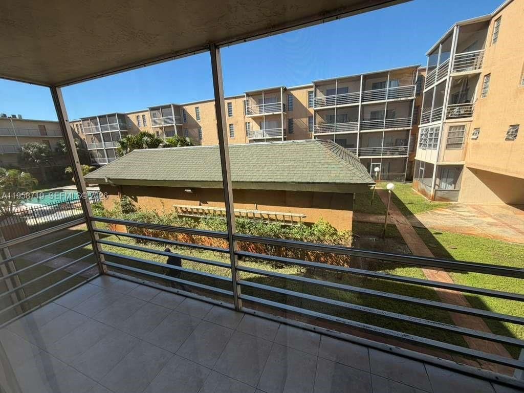 4848 NW 24th Ct, Unit 232, Lauderdale Lakes, FL 33313 Photo