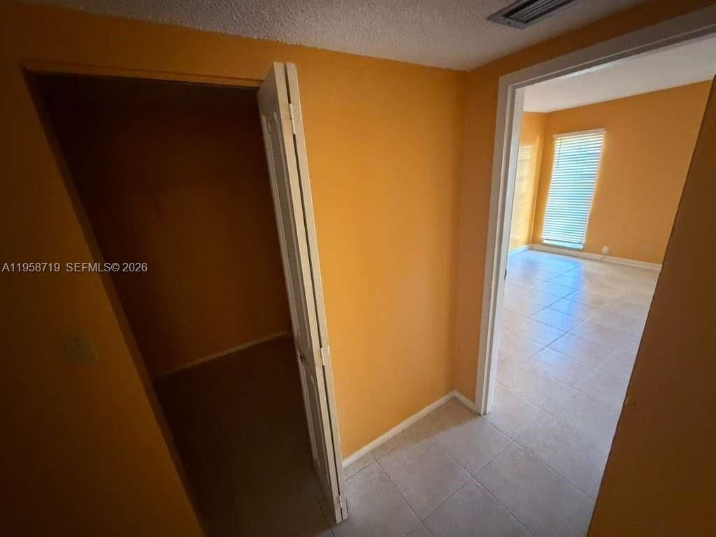 4848 NW 24th Ct, Unit 232, Lauderdale Lakes, FL 33313 Photo