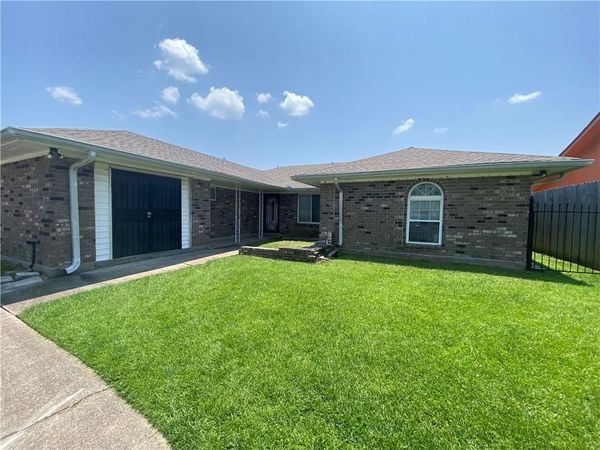 13010 CHATEAU Court, New Orleans, LA 70129